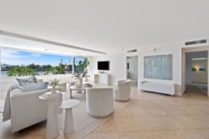 215 N Birch Rd 2B, Fort Lauderdale, FL 33304 - MLS#F10533129