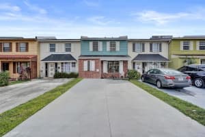 1732 W 72nd St 1732, Hialeah