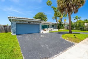 4100 N 36th Ave, Hollywood, FL 33021 Sold 12/12/25