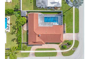 640 SW 74th Ter, Plantation, FL 33317 Sold 12/17/25