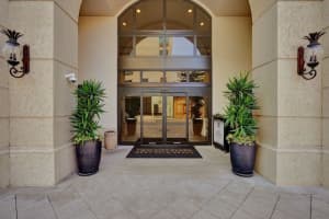 701 Olive Avenue, West Palm Beach, FL 33401 - MLS#F10533196