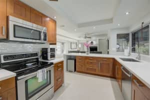 1951 NW 33rd St, Oakland Park, FL 33309 Sold 01/15/26