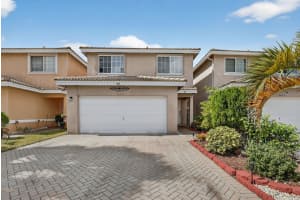 5449 NW 95th Ave, Sunrise, FL 33351 - MLS#F10533224