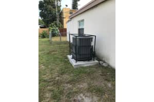 1960 NE 173rd st, North Miami Beach, FL 33162 - MLS#F10533239