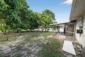2250 SE Glover St, Port Saint Lucie, FL 34984 - MLS#F10533260