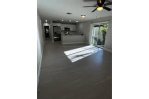 860 SW 10th St, Pompano Beach, FL 33060 - MLS#F10533269