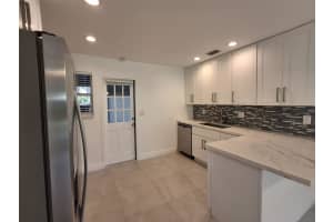 2300 NW 3rd Ave S, Wilton Manors, FL 33311 - MLS#F10533270