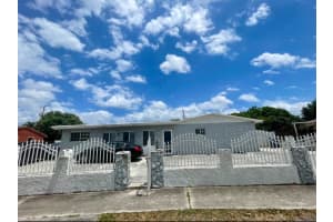 17131 NW 44th Ave, Miami Gardens, FL 33055 - MLS#F10533272