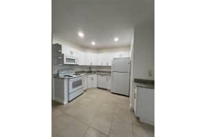 2550 NE 51st St 103, Fort Lauderdale, FL 33308 - MLS#F10533277