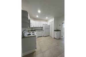 2550 NE 51st St 103, Fort Lauderdale, FL 33308 - MLS#F10533277