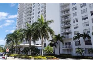 13499 Biscayne Blvd 1503, North Miami