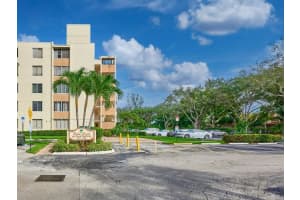 3253 Riverside Dr D-301, Coral Springs