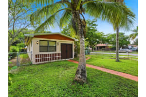 1090 NW 123rd St, North Miami, FL 33168 Sold 12/26/25