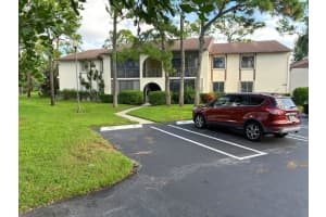 339 Knotty Pine Circle A-1, Greenacres, Fl 33463, Greenacres