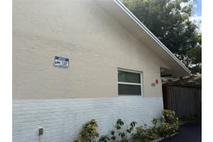 800 SE 18th St 2, Fort Lauderdale, FL 33316 - MLS#F10533380