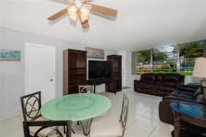 1300 Saint Charles Pl Pembroke Pines, Pembroke Pines, FL 33026 - MLS#F10533381