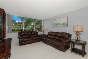1300 Saint Charles Pl # L20 Pembroke Pines L20, Pembroke Pines, FL 33026 - MLS#F10533381