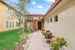 8215 NW 125th Ln, Parkland, FL 33076 - MLS#F10533382