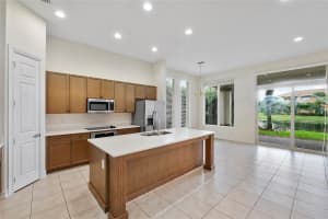 8215 NW 125th Ln, Parkland, FL 33076 - MLS#F10533382