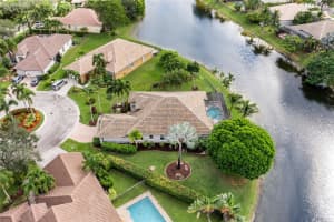 6911 112 Way, Parkland, FL 33076 - MLS#F10533387