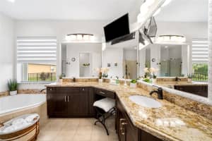 6911 NW 112 WY, Parkland, FL 33076 - MLS#F10533387