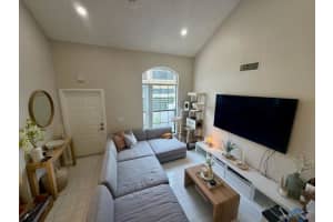 21204 Harbor Way 125, Aventura