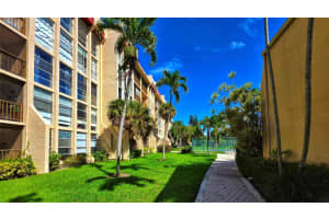 2001 Atlantic Shores Blvd 411, Hallandale Beach