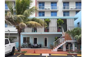 320 Indiana St, Hollywood, FL 33019 - MLS#F10533410