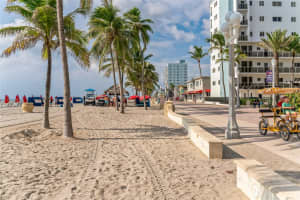 320 Indiana St, Hollywood, FL 33019 - MLS#F10533410