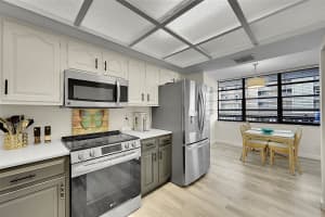 812 N Ocean Blvd 202, Pompano Beach, FL 33062 - MLS#F10533426