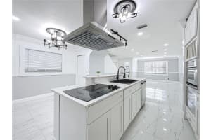 613 NW 47th St, Deerfield Beach, FL 33064 - MLS#F10533439