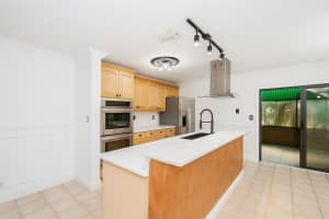 829 NW 47th St, Deerfield Beach, FL 33064 - MLS#F10533449