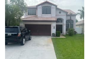 343 Sw 183rd Terr, Pembroke Pines