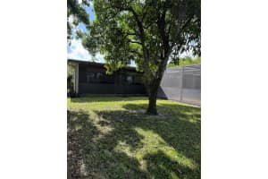 936 W tropical, Plantation, FL 33317 - MLS#F10533518