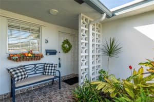 1130 Circle Ter D, Delray Beach, FL 33445 - MLS#F10533519