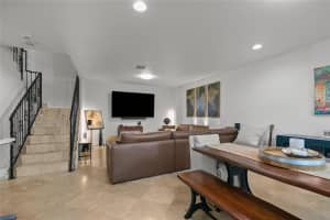 732 NE 15th Ave, Fort Lauderdale, FL 33304 - MLS#F10533557