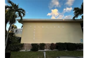 4630 Poinciana St 1C, Lauderdale By The Sea, FL 33308 - MLS#F10533576