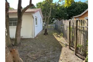 3807 Shore Drive, West Palm Beach, FL 33407 Sold 01/16/26