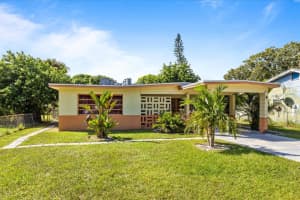 301 N 31st St, Fort Pierce, FL 34947 - MLS#F10533627