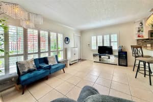 2124 NE 5th Ave 101, Wilton Manors, FL 33305 - MLS#F10533634