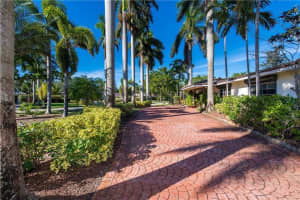 4201 N Hills Dr, Hollywood, FL 33021 - MLS#F10533657