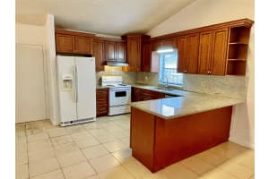 9133 NW 48th St, Sunrise, FL 33351 - MLS#F10533724