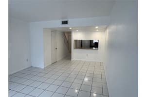 2710 W 76th St 207, Hialeah, FL 33016 - MLS#F10533731