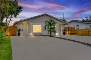 416 W Mango St 416, Lantana, FL 33462 - MLS#F10533745