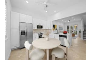 504 SE 7th St 202, Fort Lauderdale, FL 33301 - MLS#F10533797