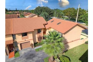 1013 SW 112th Ter, Pembroke Pines, FL 33025 - MLS#F10533798