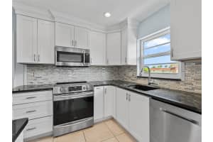 5 Vista Palm Ln 207, Vero Beach, FL 32962 - MLS#F10533806