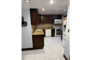 1833 S Ocean Dr, Hallandale Beach, FL 33009 - MLS#F10533816