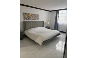 1833 S Ocean Dr, Hallandale Beach, FL 33009 - MLS#F10533816