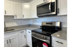 4730 NW 10th Ct 112, Plantation, FL 33313 - MLS#F10533843